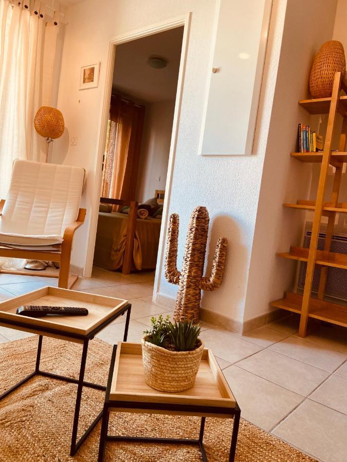 Chez Louis De Uzes Apartment ภายนอก รูปภาพ
